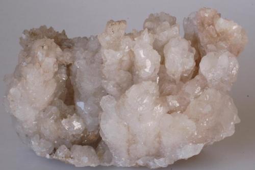 Calcita - Mines de Can Palomeres, Malgrat de Mar, El Maresme, Barcelona, Catalunya, España
Medidas: 7,5x4,5x3,5 cms (Autor: Joan Martinez Bruguera)