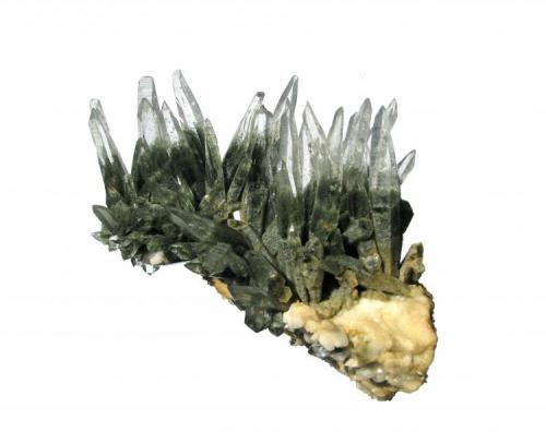 Quartz, Chlorite. 9.5 x 7 cm.  (Author: José Miguel)