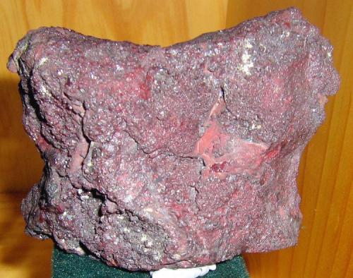 Cuprite, Red Dome Mine, Chillagoe, Herberton District, Queensland, Australia. 8 x 6 x 4 cm. (Author: Lumaes)