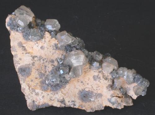 Cerusita - Mibladen, Midelt, Khénifra-Melnès, Tafilalet, Marruecos
Medidas: 6,2x3,5x1,4 cms (Autor: Joan Martinez Bruguera)