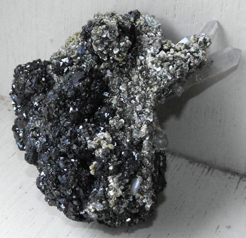 Sphalerite. Piaotang Mine, Dayu County, Ganzhou Prefecture, Jiangxi Province, China. 6 x 6 x 4cm. (Author: Lumaes)
