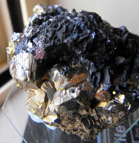 Wurtzite with Galena on Pyrite. Huanzala Mine, Huallanca District, Dos de Mayo Province, Huánuco Department, Peru. 9 x 7 x 6 cm. (Author: Lumaes)