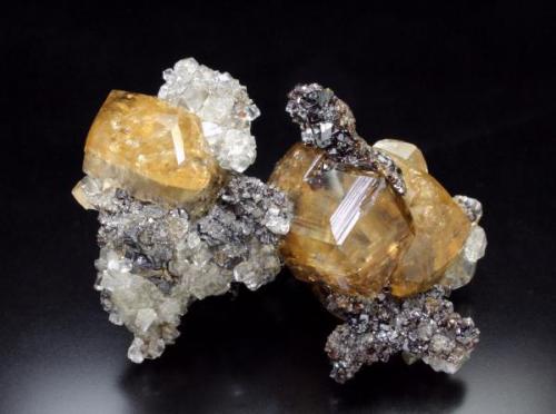 Calcite with sphalerite, Denton Mine (10 cm across). (Author: Jesse Fisher)