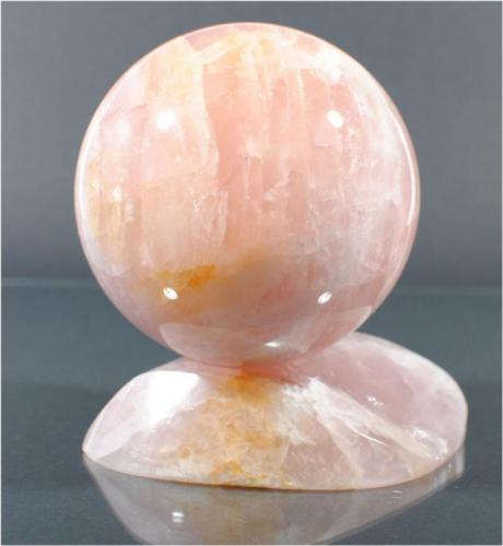 Handmade Pink Quarz sphere with Asterism, 90mm (Author: farmukanx)