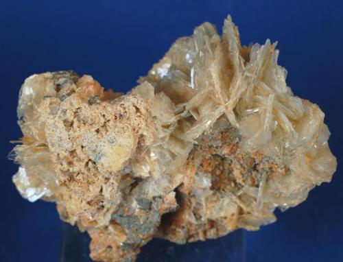 Baritina (pieza de 1985) - Mines d’Osor, Osor, La Selva, Girona, Catalunya, España
Medidas: 6,5 x 4,5 x 3 cms
Adquirida en Expominer 2010 (Autor: Joan Martinez Bruguera)