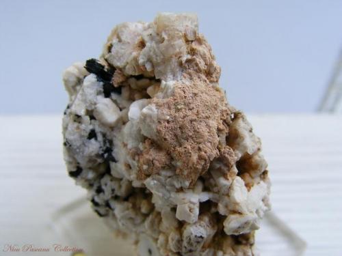 Zektzerite, Microcline, Arfvedsonite
Location: Willow Basin, Kangaroo Ridge, Washington Pass, Okanogan County, Washington, USA
Specimen size: 4.5 x 3 x 5,6 cm
Collection and photo: Nicu Pascanu (Author: nicu)