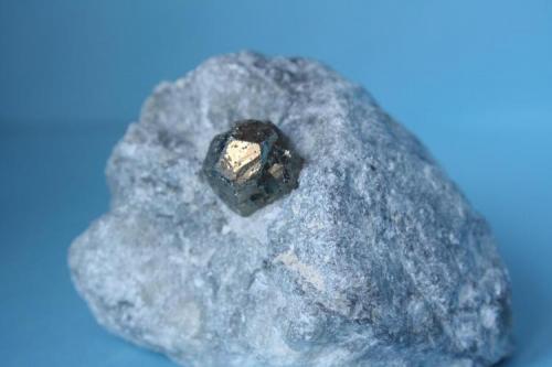 Pirita<br />Respina Mine, Fuentes de Respina, Puebla de Lillo, Comarca Valle de Boñar, León, Castile and León, Spain<br />Cristal de 26 mm.<br /> (Autor: minero1968)