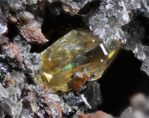 Valentinita
Barranco del Jaroso, Sierra Almagrera, Cuevas de Almanzora, Almería, Andalucía, España.
Cristal 2.5 mm. (Autor: Juan Miguel)
