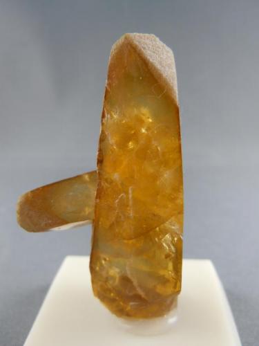 Barite
Elk Creek, Meade Co., South Dakota, USA
2.9 cm x 5.6 cm (Author: rweaver)