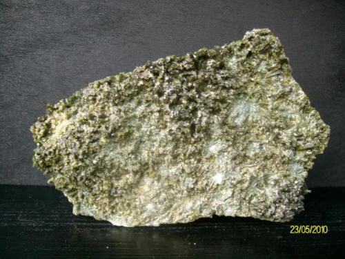 Epidota
Serra de St. Gervàs,Casterner de les Olles,Tremp,Cataluña,España.
17x12cm (Autor: marcel)