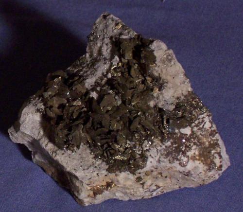 Marcasite
Vulcan Quarry, Racine, Wisconsin, USA
5 x 7 x 4 cm (Author: KDF-TX)