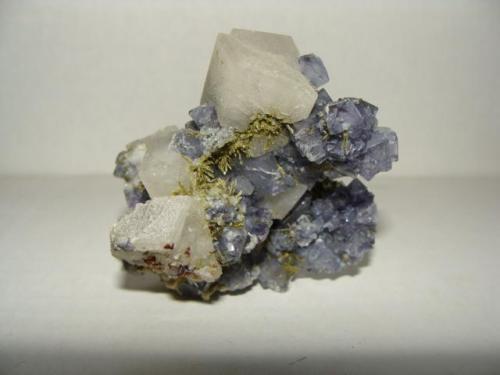 Calcite,fluorite,
Naica Chihuahua Mexico.
size: 10.5cm (Author: javmex2)