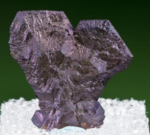 Chalcocite
Flambeau Mine, Ladysmith, Rusk County, Wisconsin, USA
Specimen size 2.5 x 2.5 cm. (Author: am mizunaka)