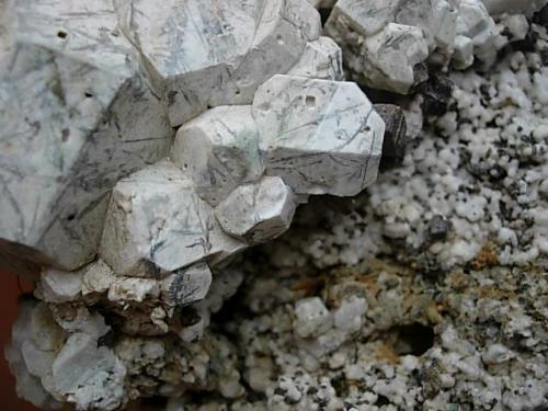 Meionite with minor Titanite
Rhein property, Amity, Town of Warwick, Orange County, New York, USA
Specimen size: 24 x 35 cm.
Main crystal size: about 4 cm.
Photo: Glenn Rhein (Author: Jordi Fabre)