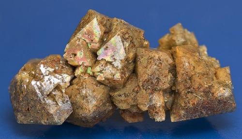 Quartz
Dodge Mine, St. Lawrence Co., New York
Specimen size 4.5 x 2.5 x 2.1 cm. (Author: am mizunaka)
