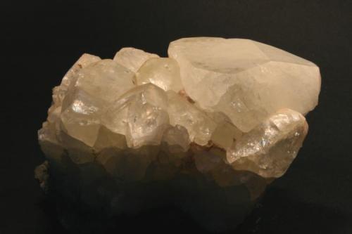 Datolite, 
Lane Quarry, Westfield, Massachusetts, USA
11x6.5 cm.
largest crystal 5 cm. (Author: vic rzonca)