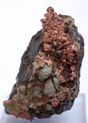 Cobre y Piromorfita - Minas del Horcajo - El Horcajo - Almodóvar del Campo - Valle de Alcudia - Ciudad Real - Castilla La Mancha - España - 5,3 x 4,1 x 2,6 (Autor: Martí Rafel)