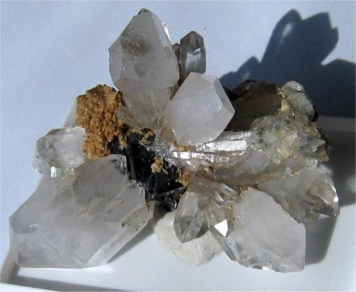 Quartz scepter, sphalerite, siderite - TOP mineral
Source: Trepča (Trepča), Republic of Kosovo
Size: 7,5  x 4,5  x 5 cm
Curiosity: A Scepter quartz is formed when another crystal has grown around a large central base crystal rod. (Author: Leon56)