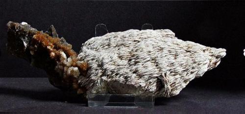 Baryte, Sykes mine (West), Trough of Bowland, Lancashire. approx 15 cm long. (Author: nurbo)
