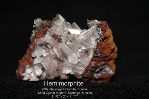 Hemimorphite:
with late stage Dolomite rhombus
"Mina Ojuela", Mapimí, Durango, Mexico
specimen size: 6.4 x 5.1 x 3.2cm (Author: Bruce Sevier)
