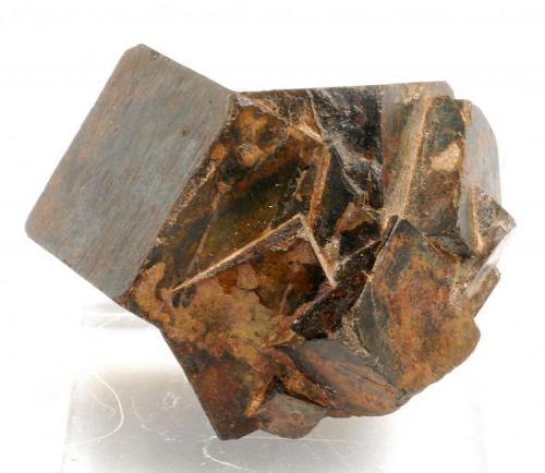 Goethita pseudo Pirita - Barranco de la Nava - Navajún - Cervera - La Rioja - España - 4,0 x 3,6 x 3,0 (Autor: Martí Rafel)