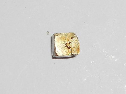Pirita<br />Cuesta de la Plata Mine, Cuesta de la Plata, Bustarviejo, Comarca Sierra Norte, Community of Madrid, Spain<br />0.5 cm arista<br /> (Autor: juan manuel del valle)