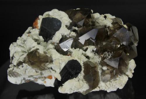 Spessartine with Schorl and Quartz on Albite
Little Three Mine, Ramona District, San Diego County, California, USA
160.0 x 113.0 x 70.0 mm (Author: GneissWare)