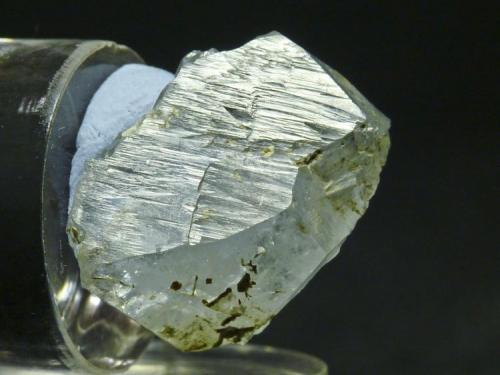 Topacio
Cantera La Osa - Oliva de Mérida - Badajóz
Cristal de 1,8x1 cm.
Otra vista de la pieza anterior (Autor: El Coleccionista)