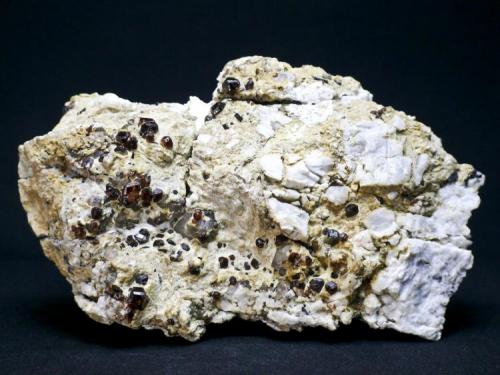 Granate Spessartina (Espesartina)
Trascastillo - Cártama - Málaga
Pieza de 16x10 cm. cristal mayor 0,7 cm. (Autor: El Coleccionista)