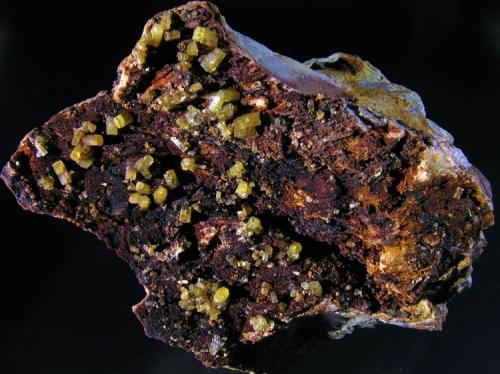 Piromorfita.
Mina de Fajano, Los Cerros, Villamayor de Calatrava, Ciudad Real, Castilla La Mancha, España.
9x6x5 cm.
Cristales hasta 6 mm. Col. y foto Nacho Gaspar. (Autor: Nacho)