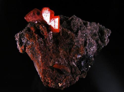 Wulfenita s/Calcita.
Mina Red Cloud, La Paz County, Arizona, EE.UU.
6,7x6x4 cm.
Cristales hasta 2,2x1,7 cm.
Col. y foto Nacho Gaspar. (Autor: Nacho)