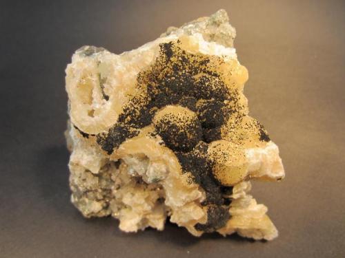 Julgoldite (Pumpellyite Group) on Prehnite
Southbury, New Haven County, Connecticut, USA
Specimen size 10x10 cm. (Author: vic rzonca)