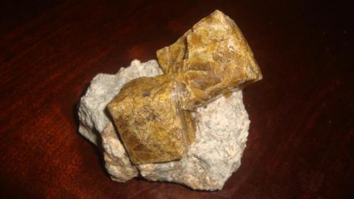 Vesuvianite
Hercules, Coahuila, México
13 cm. (Author: javmex2)