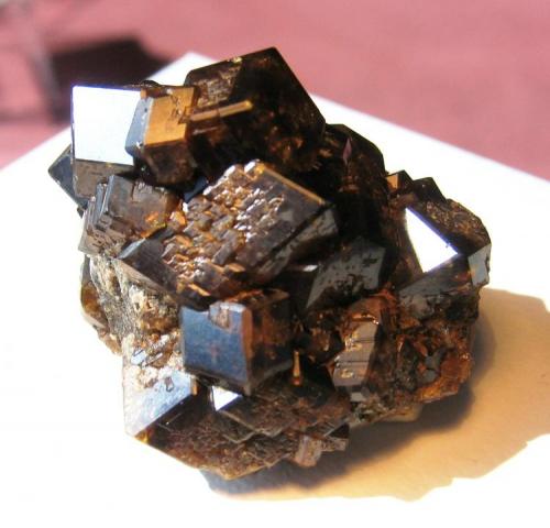 Andradit  (Garnet group)
Marki Khel, Distrikt Khogyani, Nangarhar Province, Afghanistan.
4.5 x 3.5 x 3 cm. (Author: Leon56)