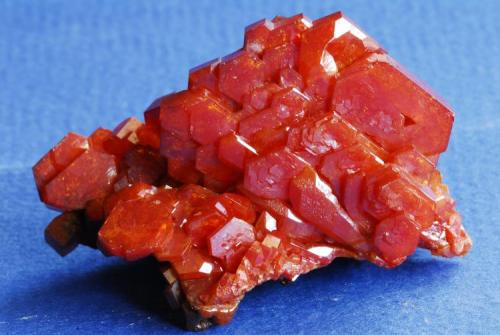 Vanadinite
Comune de Taouz, Morocco.
5x4 cm. (Author: Enrique Llorens)