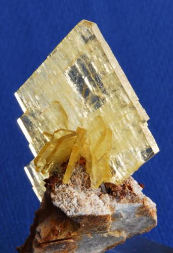 Baryte
Cerro Warihuyn, Miraflores, Huamalias, Huanuco, Peru
7x4 cm (Author: Enrique Llorens)