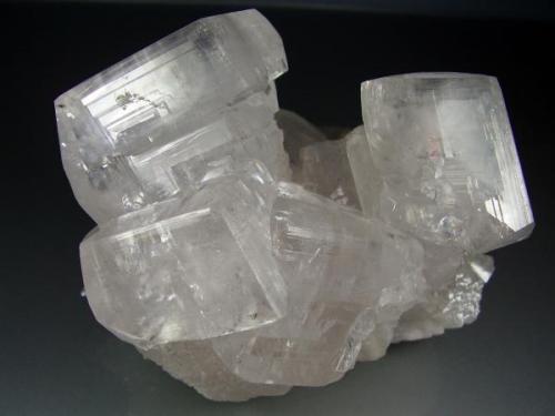 Calcita. Leiping Mine, China. 10´5x8 cm. Cristal de 4 cm (Autor: geoalfon)
