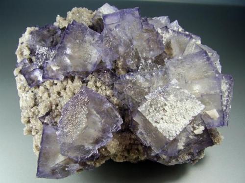 Fluorita. Elmwood Mine, Usa. 12x9 cm. Cristal de 2´5 cm (Autor: geoalfon)