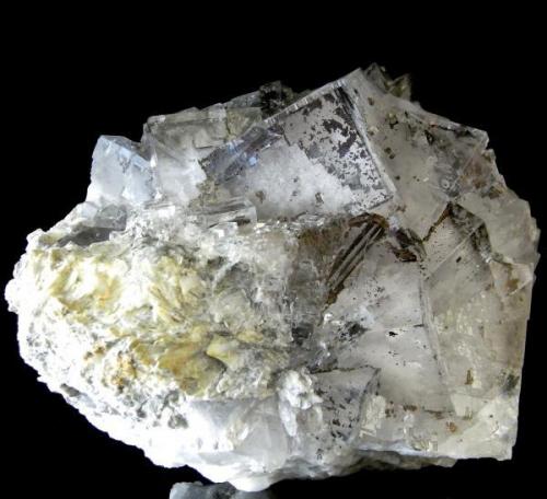 FLUORITA. Mina Emilio-Loroñe-Asturias.
Pieza de 12x9,5cm con cristales de hasta 4x2,9cm. (Autor: DAni)