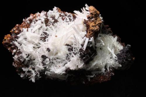 Cerusita "Jack Straw"
(Flux Mine, Arizona, USA)
10,5 x 6,8 x 6,5 cm.
(Foto Copyright: Iván Blanco) (Autor: Iván Blanco (PDM))