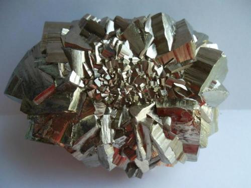 Pirita
Wuzhon Prefecture, Guangxi Zhuang Región Autonoma, China
7 x 4 x 2,5 cm. (Autor: javier ruiz martin)