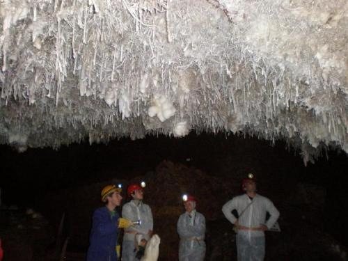 Aragonitos 
Cueva El Soplao, Cantabria, España (Autor: PabloR)