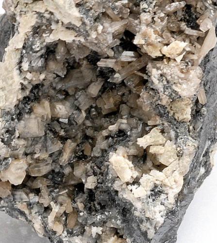 Cerusita y Galena - Mina Mineralogia - El Molar - El Priorat - Tarragona - Catalunya - España - 7,7 x 6,4 x 4,4 ( Detalle ) (Autor: Martí Rafel)