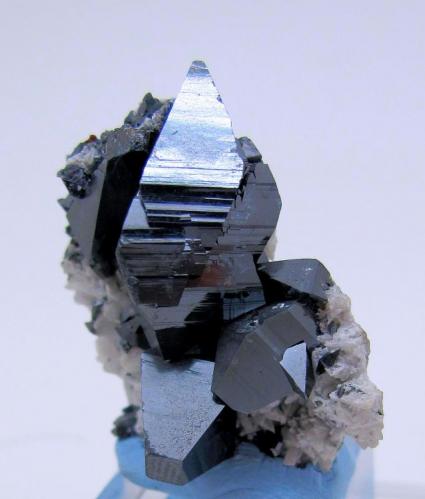 Anatase, quartz
Dyrfonni, Viveli, Eidfjord, Hardangervidda, Hordaland, Norway
35 mm x 31 mm (Author: Carles Millan)