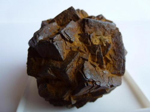 Limonita pseudomorfa de Pirita<br />Villacastín, Comarca Segovia Sur, Segovia, Castile and León, Spain<br />5 x 4 cm.<br /> (Autor: javier ruiz martin)