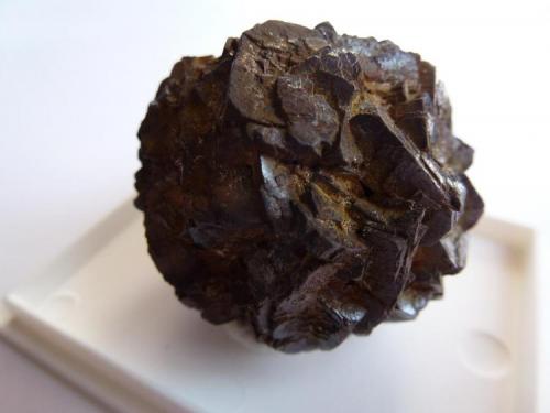 Limonita pseudomorfa de Pirita<br />Villacastín, Comarca Segovia Sur, Segovia, Castile and León, Spain<br />5 x 4 cm.<br /> (Autor: javier ruiz martin)
