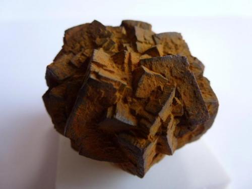 Limonita pseudomorfa de Pirita<br />Villacastín, Comarca Segovia Sur, Segovia, Castile and León, Spain<br />5 x 4 cm.<br /> (Autor: javier ruiz martin)