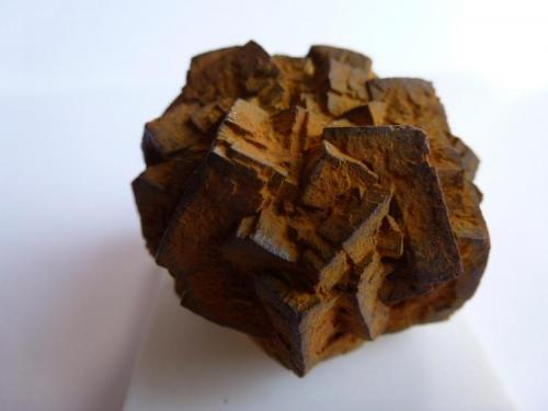 Limonita pseudomorfa de Pirita<br />Villacastín, Comarca Segovia Sur, Segovia, Castile and León, Spain<br />6 x 4 cm.<br /> (Autor: javier ruiz martin)