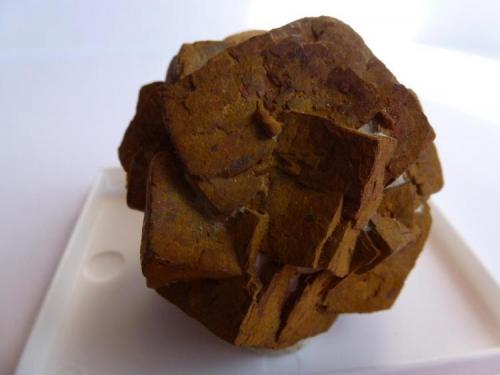 Limonita pseudomorfa de Pirita<br />Villacastín, Comarca Segovia Sur, Segovia, Castile and León, Spain<br />4 x 4 cm.<br /> (Autor: javier ruiz martin)