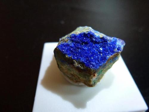 Azurita<br />La Estrella Mine, Pardos, Comarca Señorío de Molina-Alto Tajo, Guadalajara, Castilla-La Mancha, Spain<br />2 x 3 cm.<br /> (Autor: javier ruiz martin)